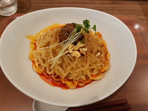 「汁なし濃厚坦々麺、大盛」@飲茶LIFE 下北沢店の写真