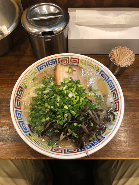 「ラーメン」@九州博多長浜ラーメン ハングリードラゴンの写真
