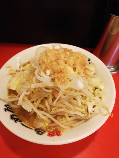 「ラーメン ヤサイ、アブラ、ネギ増し」@豚ラーメン 板橋駅前店の写真