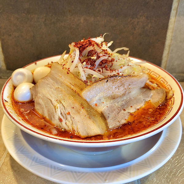 「【辛】マンモスラーメン850円﻿‬ うずら玉子50円T﻿‬」@泪橋 溝の口店の写真