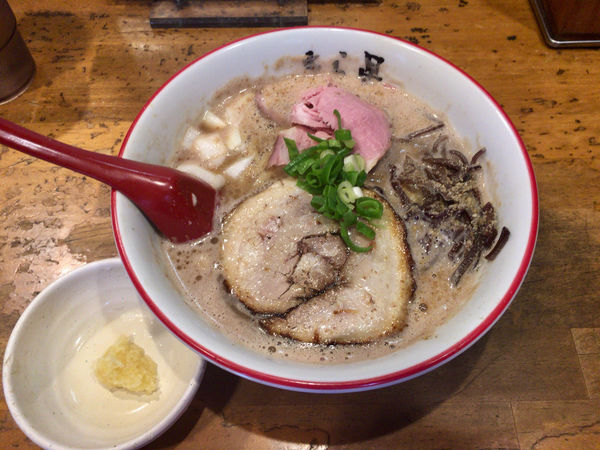 「【30食限定】2種盛りチャーシューどとんこつ＋生しぼりにんにく」@きら星の写真