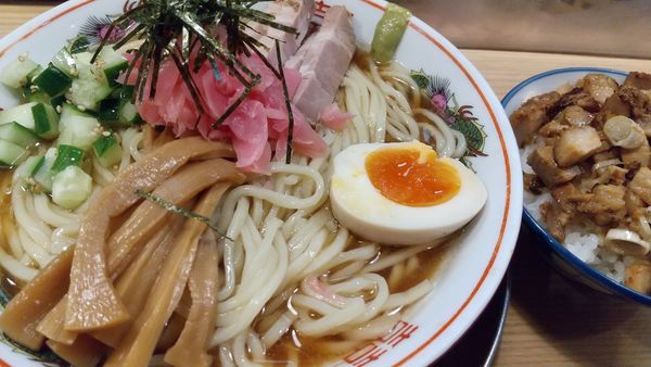 「ヒヤチュウ（1日20食限定930円）＋大盛＋肉飯」@煮干そば 流。の写真