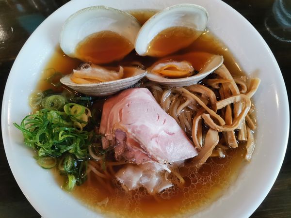 「醤油らぅめん」@ラゥメン大地の写真