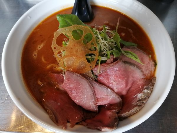 「ぶるずラーメン¥980＋クロワッサン（サービス）」@牛骨らーめん ぶるず 門前仲町店の写真