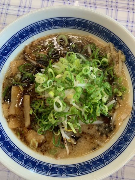 「黒ラーメン」@中華飯麺 万両力石の写真