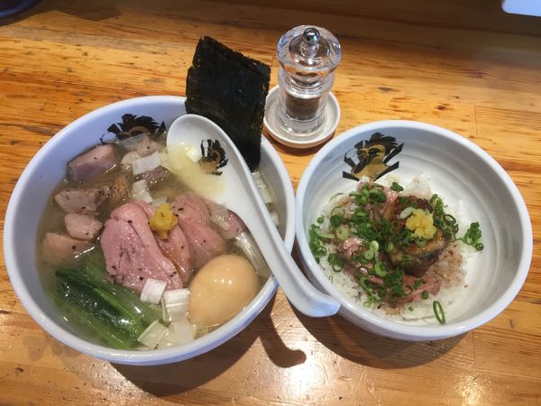 「特製鴨中華そば（塩）＋【限定20食】満鶏丼」@満鶏軒の写真