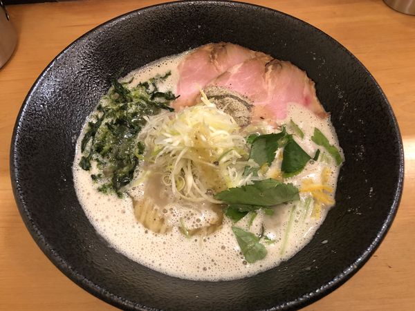 「白湯煮干しそば」@Ramen 辻の写真