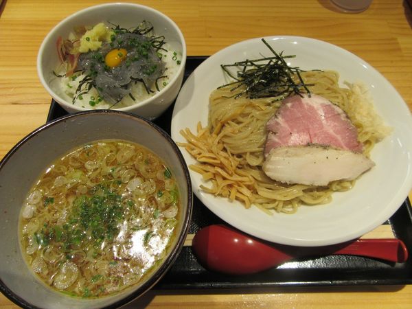 「限定　塩つけそば（８５０円）＋生しらす丼３００円」@麺ゃこもんの写真
