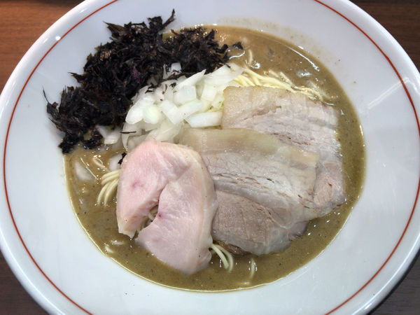 「濃厚煮干ソバ＋肉ごはん」@Noodle&Spice curry 今日の1番の写真