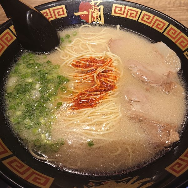 「天然とんこつらーめん890円」@一蘭 岐阜店の写真