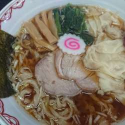 ワンタンメン大盛