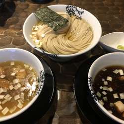 昆布水つけ蕎麦