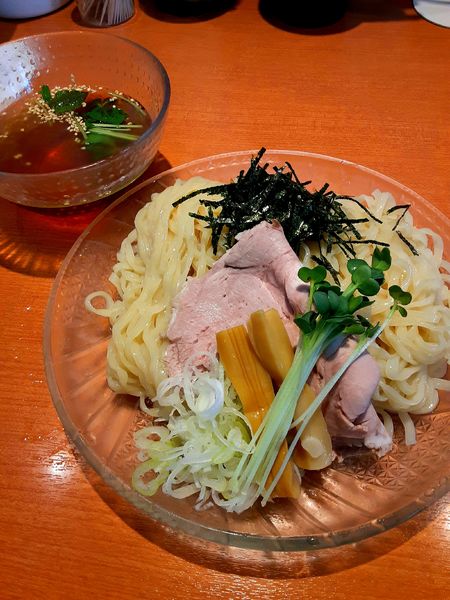 「山葵カキ氷割付き冷やしつけ麺 900円」@㐂九八 ～garage～の写真