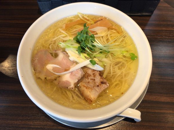 「鶏しおらーめん」@ら〜めん剣豪の写真