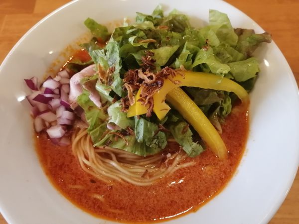 「（限定）ベジ・トマトらーめん¥750＋替え玉（クーポン）」@らーめん コッコの写真