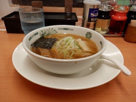 「半ラーメン」@熱烈中華食堂 日高屋 学芸大学駅前店の写真