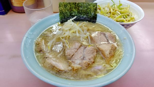「３枚ラーメン＋ネギ丼1000円」@ラーメンショップ 緑ヶ丘店の写真