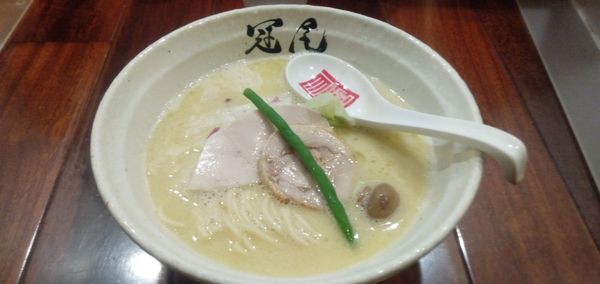 「純白湯」@らぁめん冠尾 恵比寿西店の写真