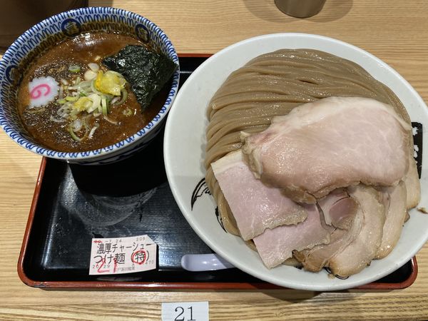 「濃厚チャーシューつけ麺(特)」@松戸富田麺業 千葉駅構内店の写真