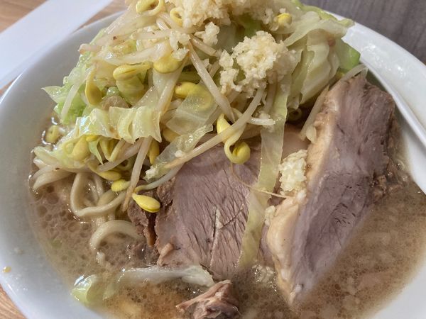 「離 醤油ニンニク入り」@麺屋のスたの写真