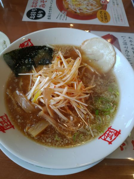 「中華ラーメン(半ライス、辛ネギ)」@おおぎやラーメン 高崎問屋町店の写真