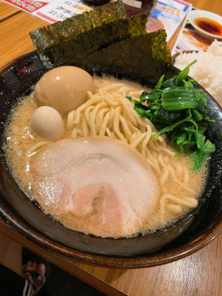 「味玉ラーメン」@横浜家系ラーメン 壱角家 越谷店の写真