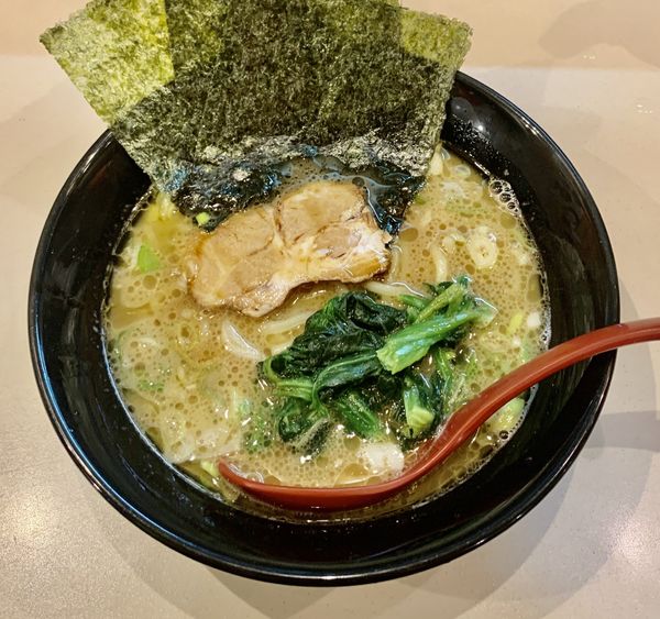 「醤油豚骨 ¥710」@横浜家系らーめん たけ家の写真