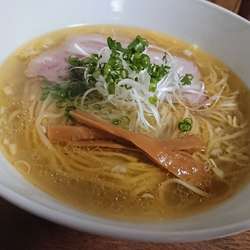 塩ラーメン　780円