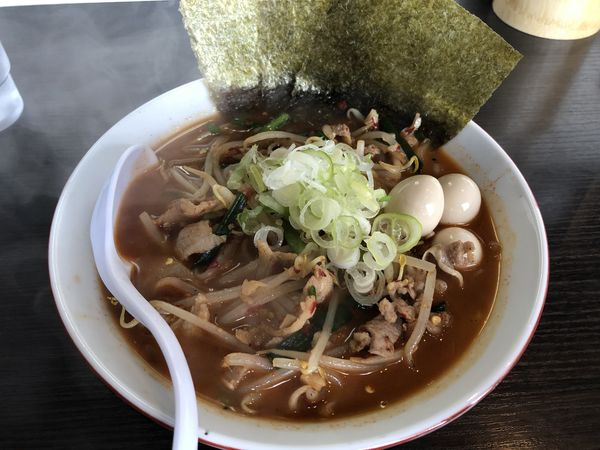 「焼にんにくレッド ¥930」@中華そば 焼にんにくラーメン バクトラの写真