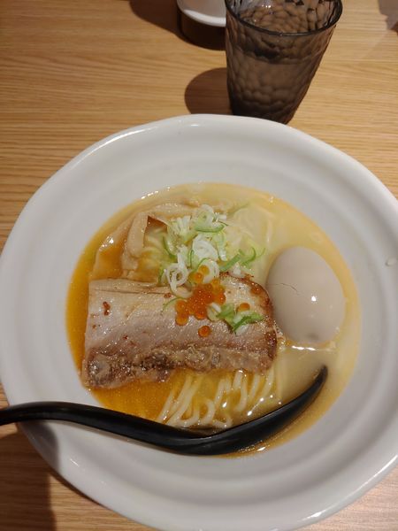 「群馬県産の魚だし塩山賊麺(味玉)」@上州山賊麺 大大坊の写真