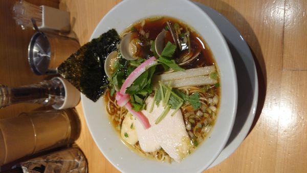 「蛤そば」@Ginza Noodles むぎとオリーブの写真