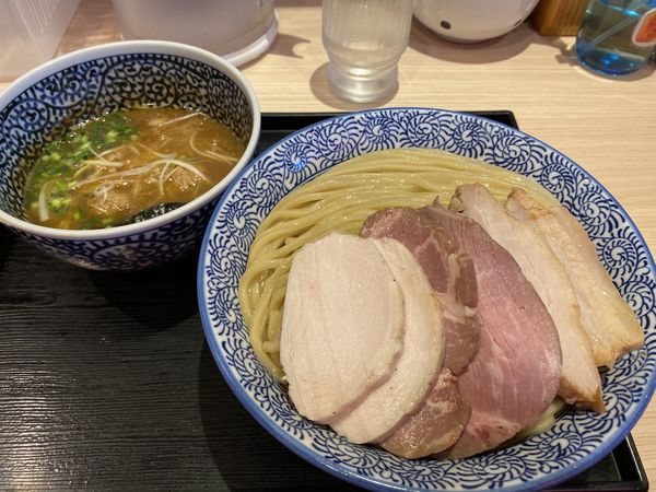 「チャーシュー濃厚魚介つけ麺、大盛り」@麺屋 一燈の写真