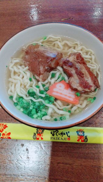 「ソーキそば」@沖縄の台所 ぱいかじ 新宿新南口店の写真