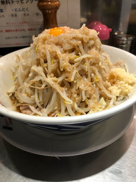 「まぜそば全マシ」@らーめん大 竹ノ塚店の写真