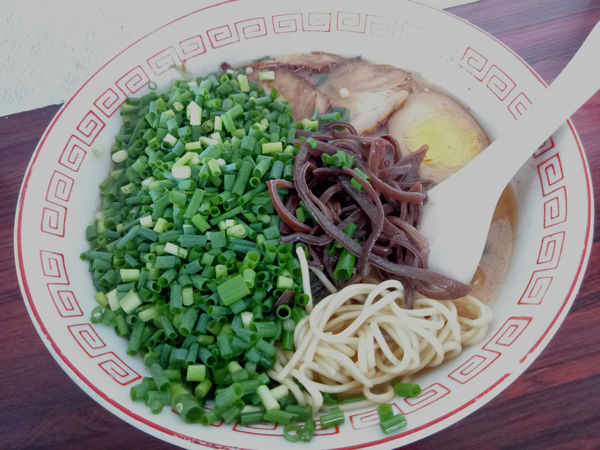 「とんこつラーメン（大盛） ￥800」@熊本ラーメン みち丸の写真