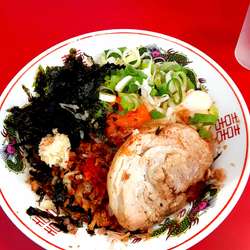 ミニラーメン700円汁なし130円