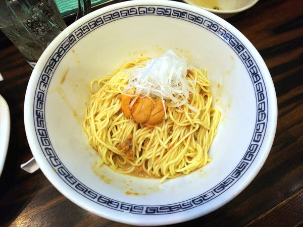 「【限定】青森産ムラサキウニの和えそば　1600円」@稲荷屋の写真