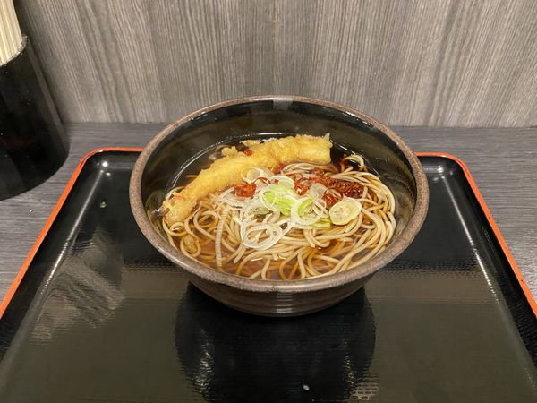 「かけそば  海老天 340円 サービス券利用」@ゆで太郎 大島店の写真