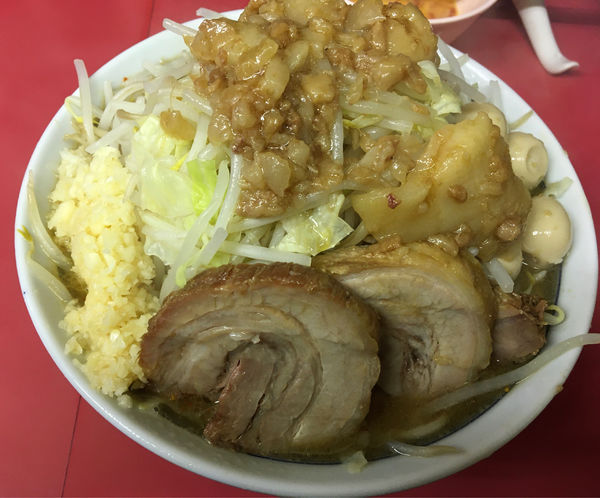 「小ラーメン つけ味 玉子 にんにくウズラ ヤサイ ニンニク アブ」@ラーメン二郎 桜台駅前店の写真