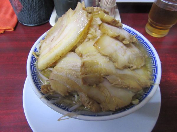 「ふじ麺（８００円）＋バカ豚４００円」@明神角ふじの写真