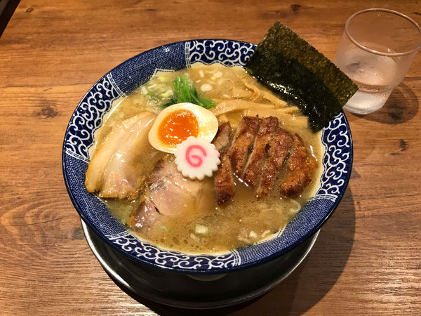 「特製中華そば」@ハマカゼ拉麺店の写真