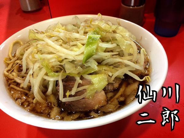 「麺少なめ￥700」@ラーメン二郎 仙川店の写真