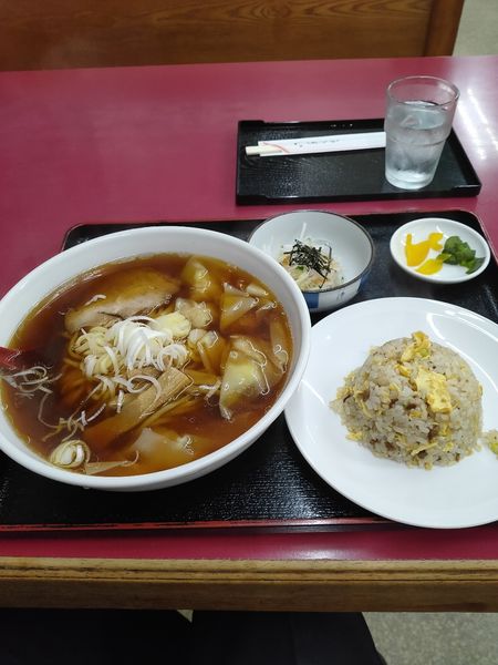 「ワンタンメン、チャーハンセット」@手打らーめん 珍來かのやの写真