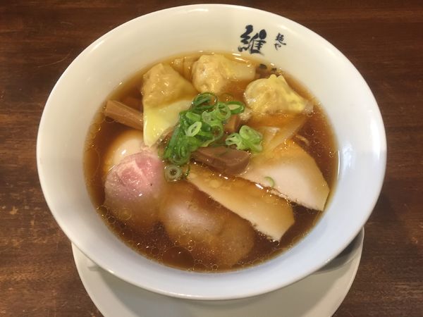 「特醤油らぁ麺」@麺や維新の写真