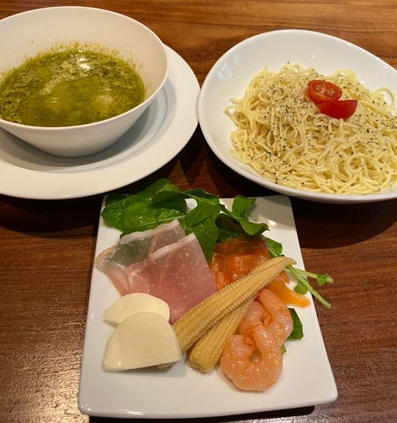 「【期間限定】ジェノベーゼつけ麺　９５０円」@R&Bの写真