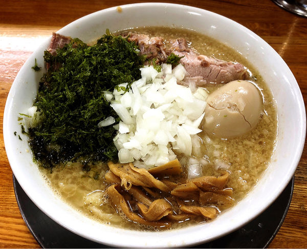 「特製中華そば(中脂)」@中華そば136の写真