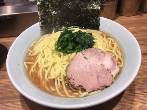 「ラーメン」@横浜らーめん渡来武 総本店の写真