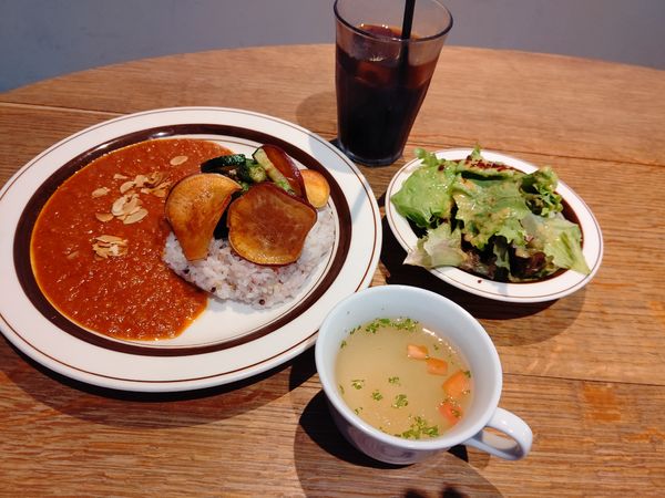 「夏野菜の薬膳カレー1,200円」@GARDEN PARTY cafe + kitchenの写真