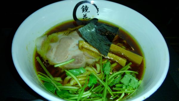 「醤油ラーメン」@らーめん愉悦処 鏡花の写真