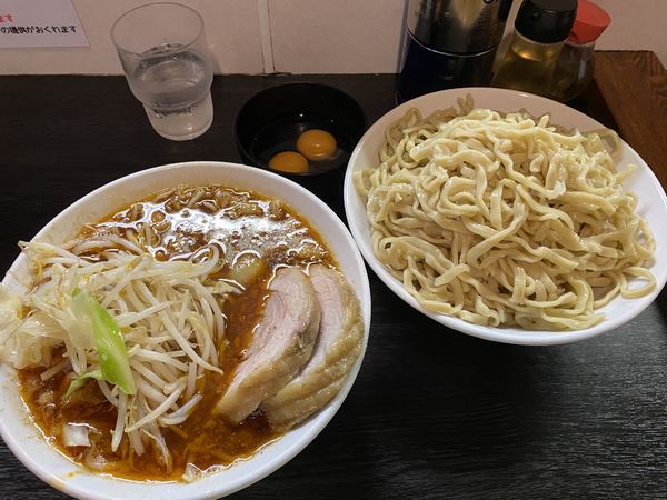 「大　マサラ、生卵×2」@豚星。の写真